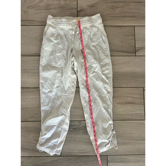 LULULEMON Dance Pant Studio Mid Rise Lined Crop Size 6 25" W6CLWS Beige Tan - Picture 5 of 7